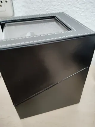Caja giratoria para relojes automáticos