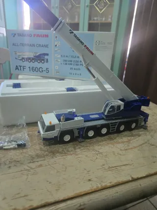 Conrad Tadano Faun ATF 160G-5 Gru crane