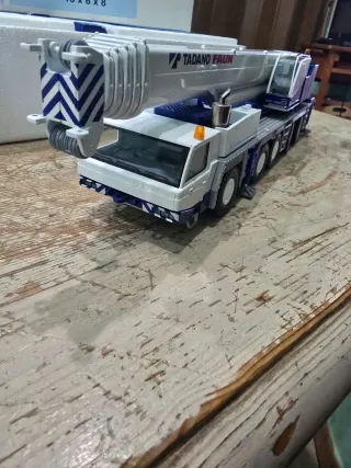 Conrad Tadano Faun ATF 160G-5 Gru crane