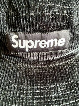 Gorra Supreme Pana Negra