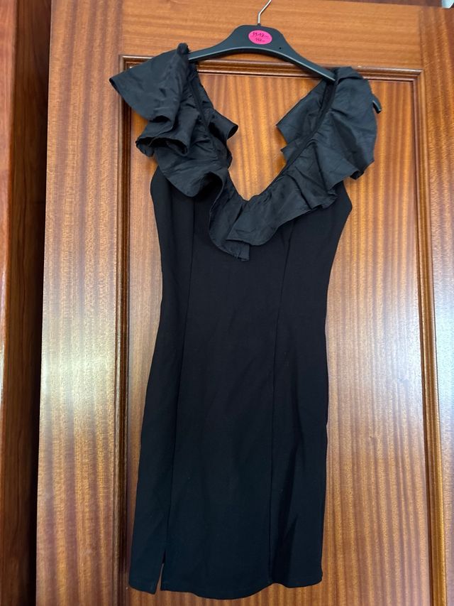 Vestido negro con volantes Talla S
