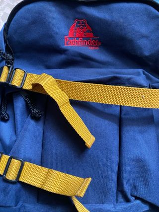 Mochila Pathfinder azul y amarilla
