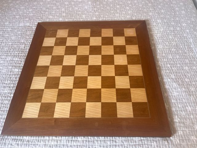 Tablero de ajedrez de madera 45x45 cm