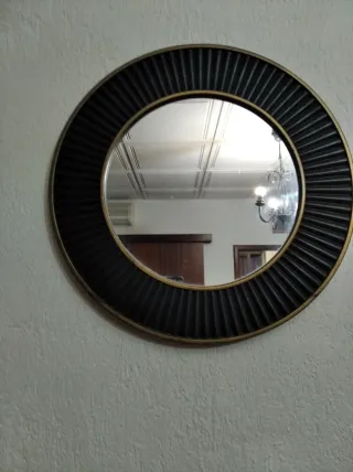 Tavolino e specchio ausiliario in vimini e metallo