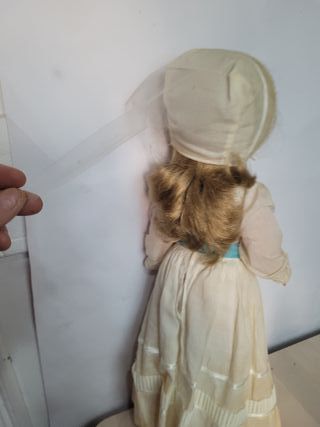 Muñeca Sally Famosa Comunión Castaña