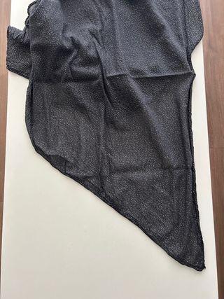 Fular negro con puntos blancos