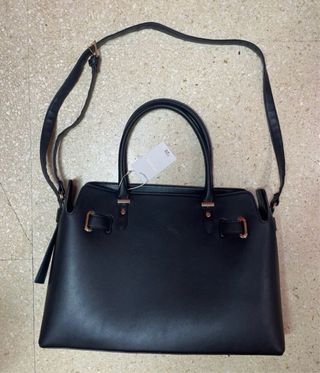 Bolso negro tipo universidad