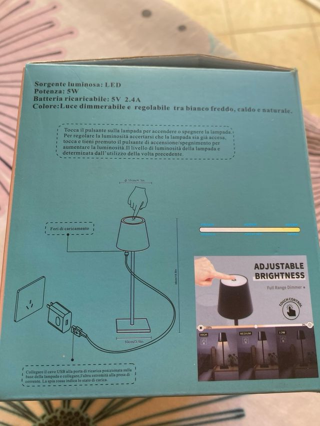 Lampada LED da scrivania nera