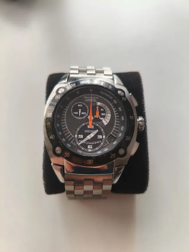 Reloj Seiko Sportura Kinetic Chronometer