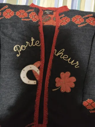 Cárdigan mujer gris y rojo