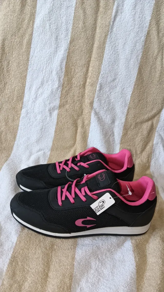 Deportivas John Smith Negras y Rosas