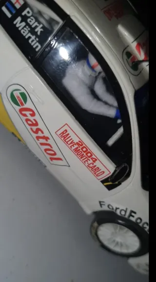 Scalextric Ford Focus Castrol