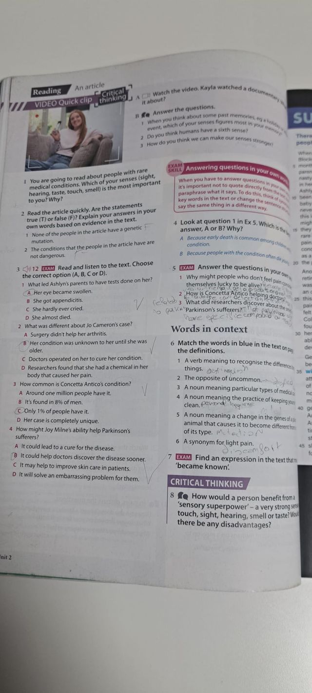 EXAM PROSPECTS 2 Student's book: libro de texto...