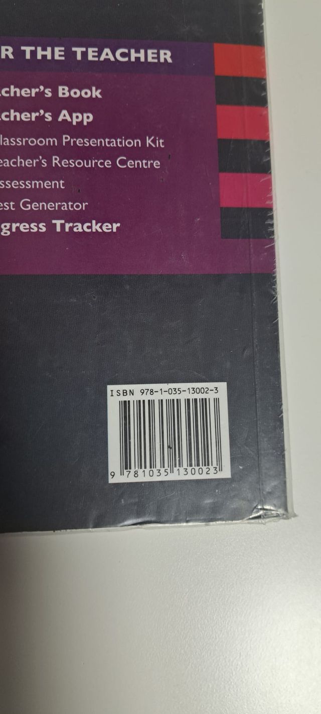 EXAM PROSPECTS 2 Student's book: libro de texto...