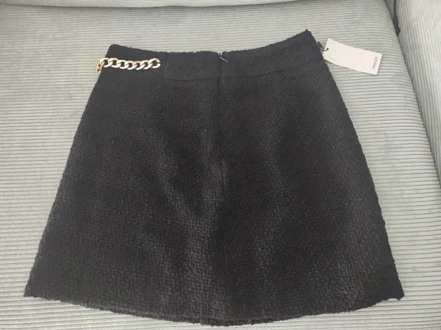 Falda negra nueva, talla S, Mango