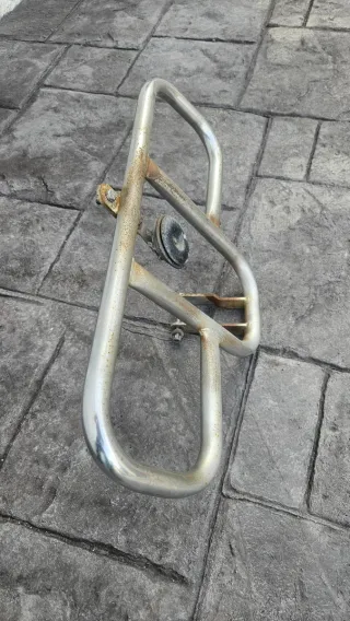 Defensa Suzuki Marauder 250/125