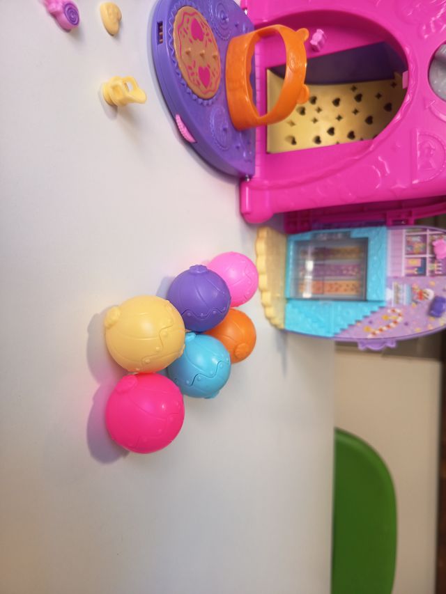 Polly Pocket Máquina de Bolas Rosa y Morado