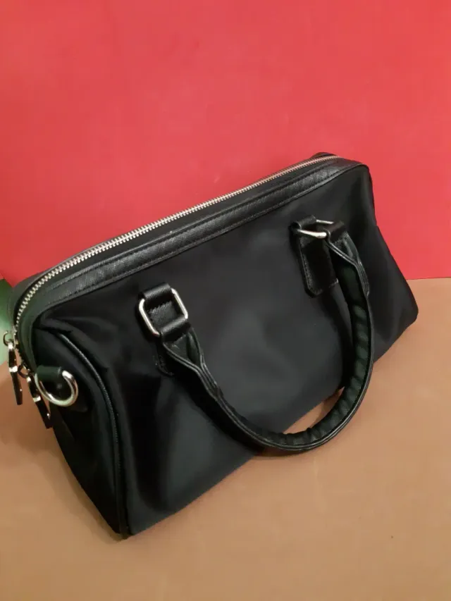 Bolso Prada Negro con Neceser y Correa