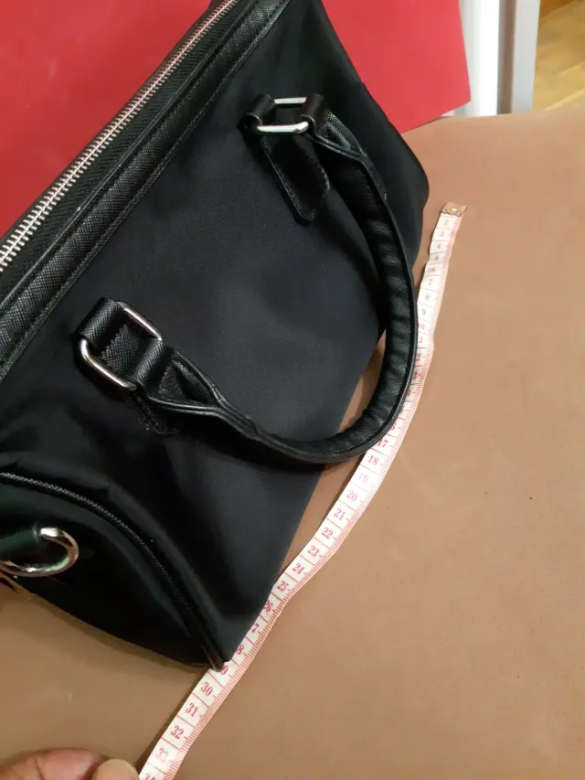 Bolso Prada Negro con Neceser y Correa