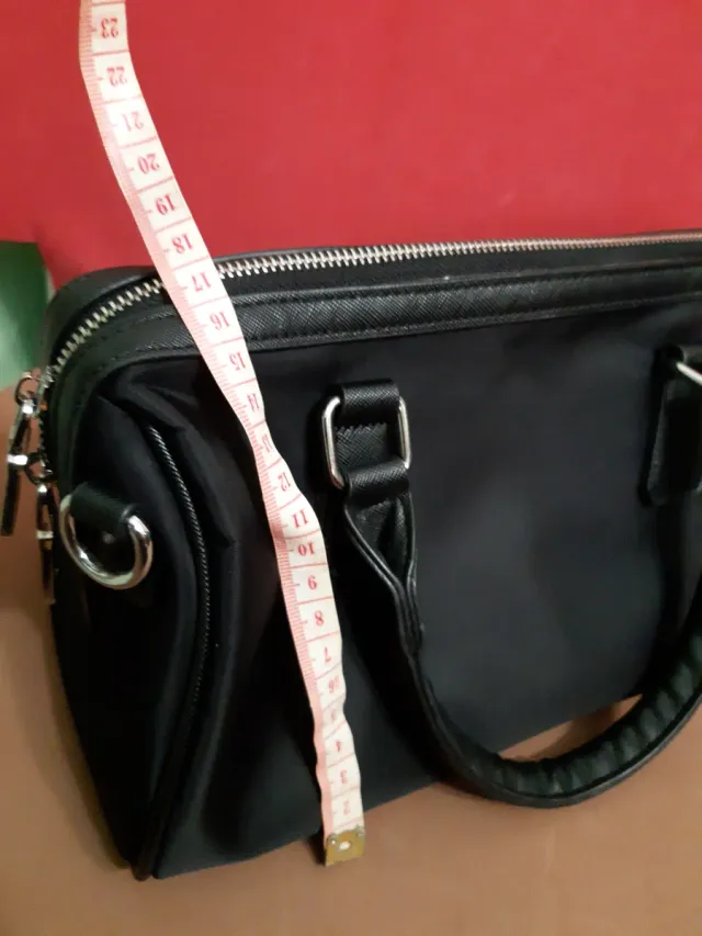 Bolso Prada Negro con Neceser y Correa