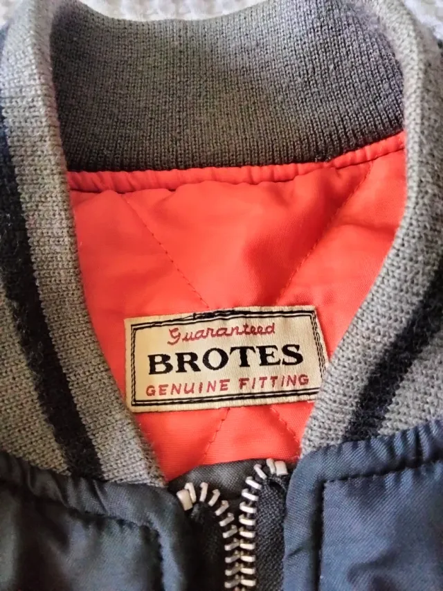 Cazadora bomber niño Brotes