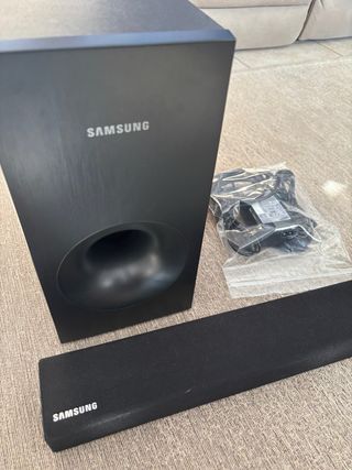 Soundbar Samsung HW-K335, subwoofer, nero.