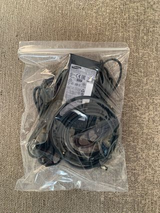 Soundbar Samsung HW-K335, subwoofer, nero.