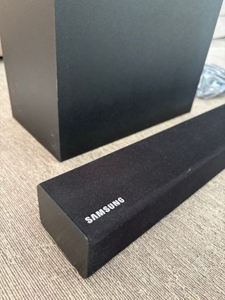 Soundbar Samsung HW-K335, subwoofer, nero.