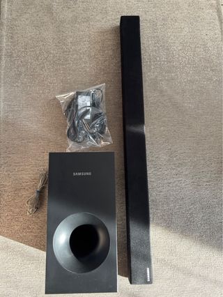 Soundbar Samsung HW-K335, subwoofer, nero.
