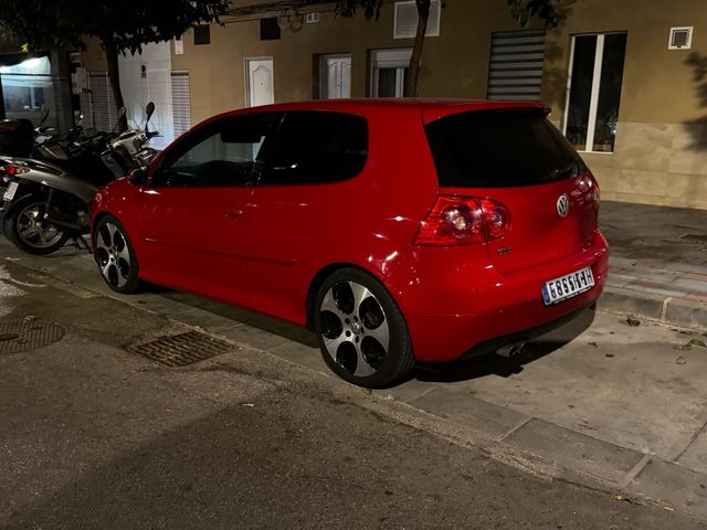 Volkswagen Golf 2005