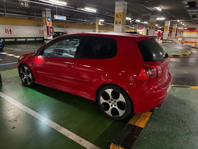 Volkswagen Golf 2005