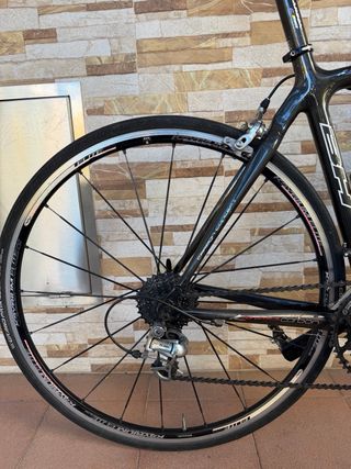 BICICLETA CARRETERA BH CLASSIC  FULL CARBONO