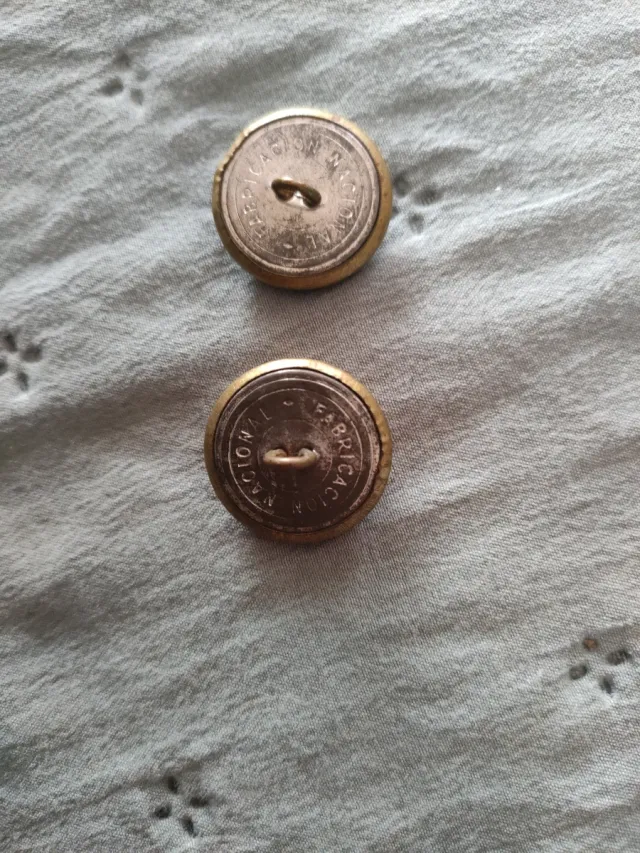 Dos Botones Militares Españoles