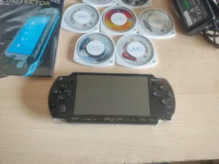 Sony PSP Piano Black + Accesorios