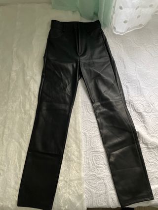 Pantalones de cuero negros
