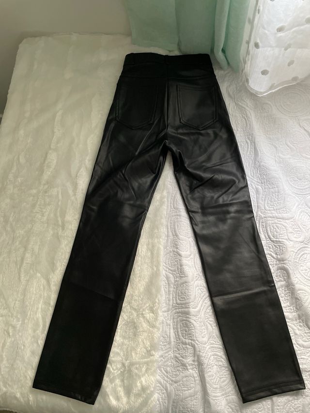 Pantalones de cuero negros