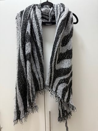 Sciarpa zebrata con glitter