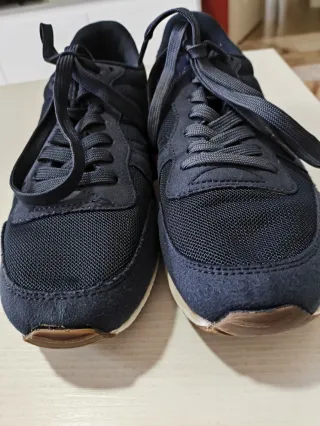 Zapatillas deportivas azul marino