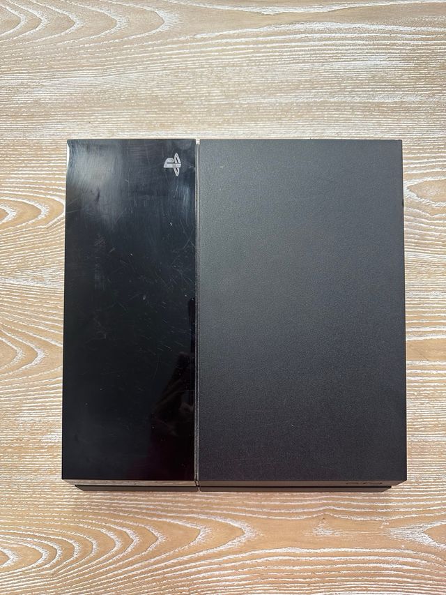 PS4 Fat 500GB Preta + Controle Azul