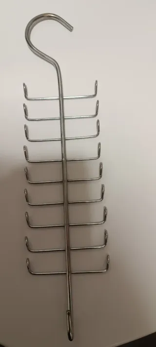 Colgador metálico para corbatas con 10 perchas y d