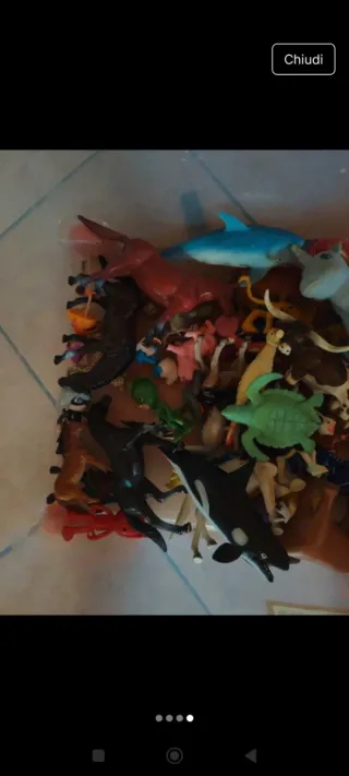 Animaletti giocattolo assortiti