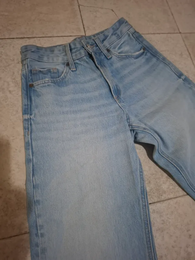 Vaqueros Zara Azul Claro