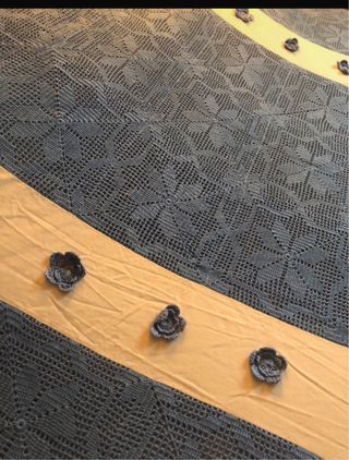 Copriletto vintage uncinetto blu e panna