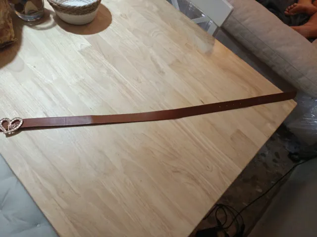 Cinturón niña corazón dorado