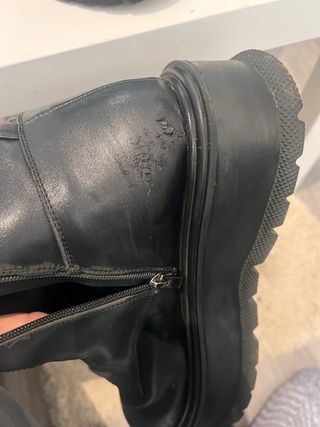 Botas Koi Footwear cuero vegano negras