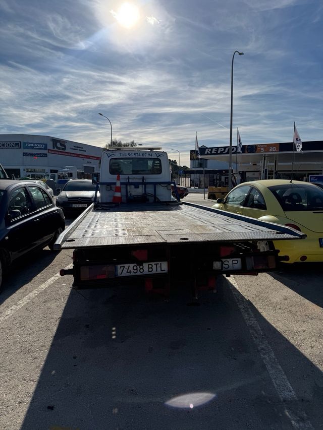 Iveco Grúas y Transportes