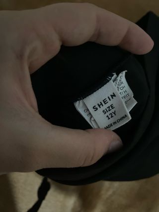 Top negro tirantes espalda cruzada