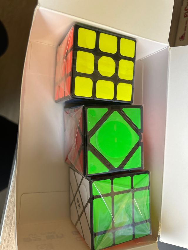 Lote 3 cubos Rubik