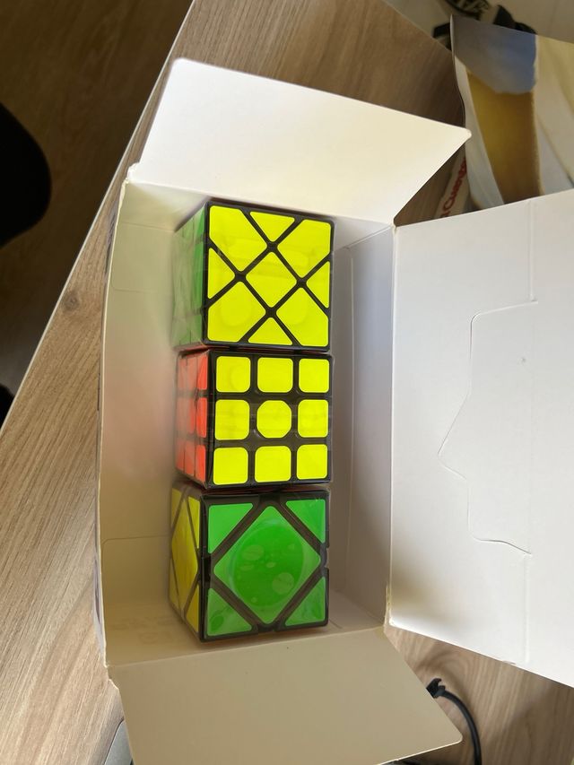 Lote 3 cubos Rubik