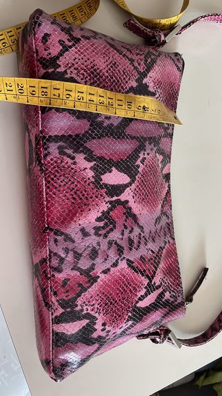 Borsa Nicoli rettile fucsia e nera